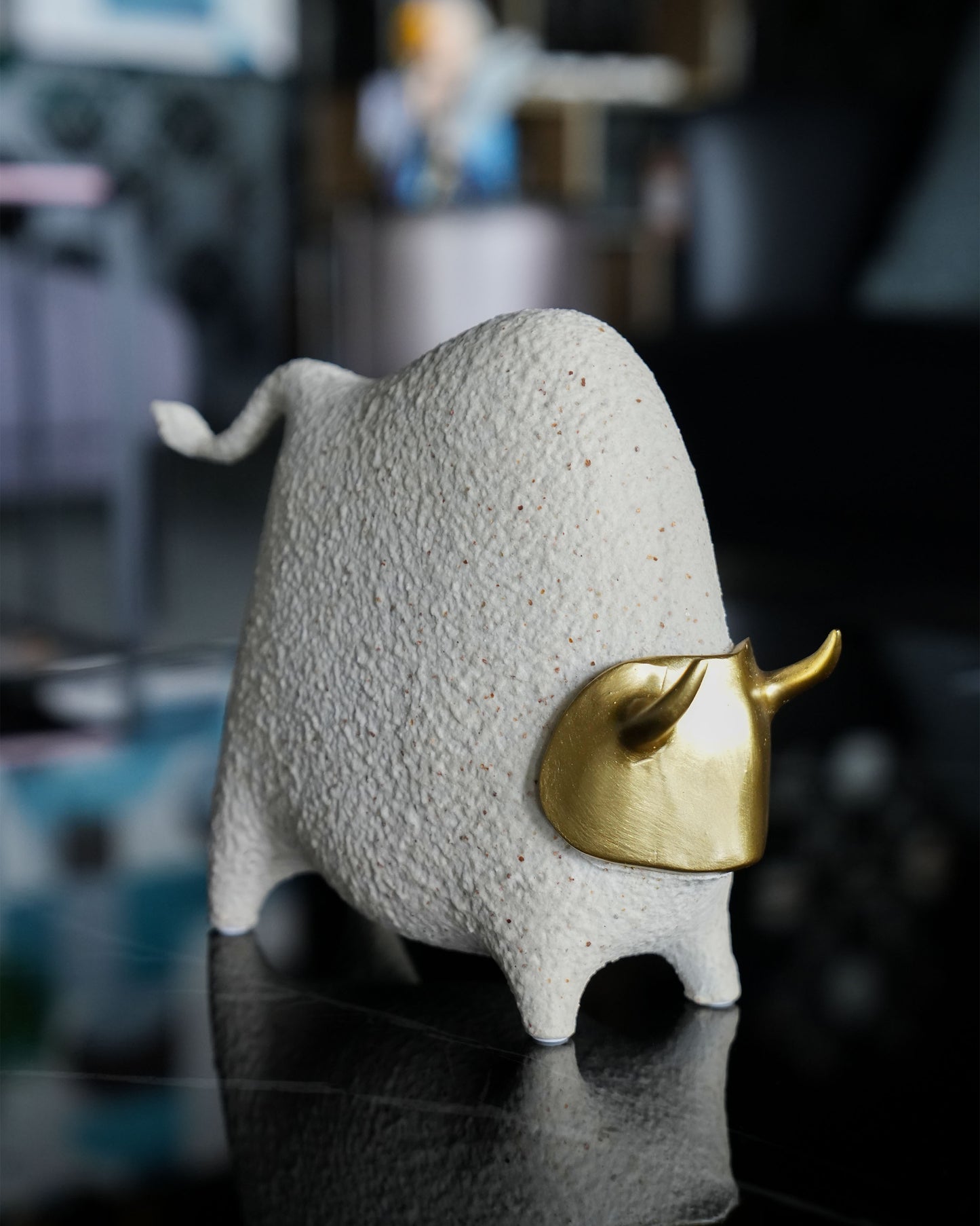 GOLD FACED CATTLE