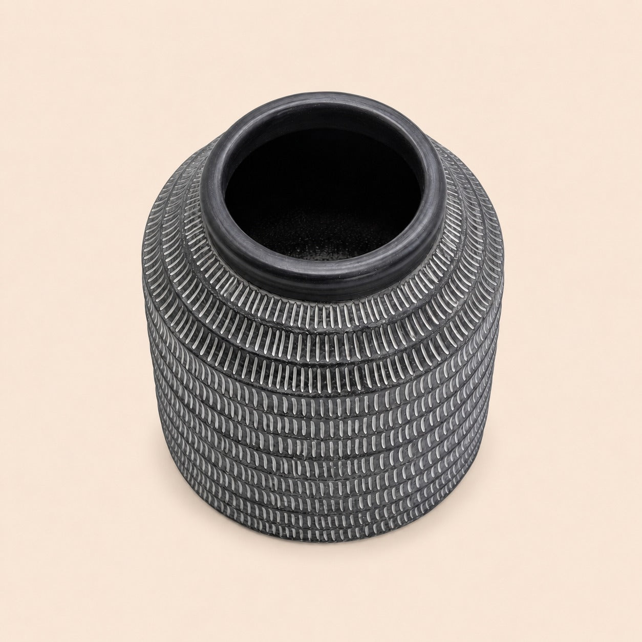 Obsidian Weave Planter