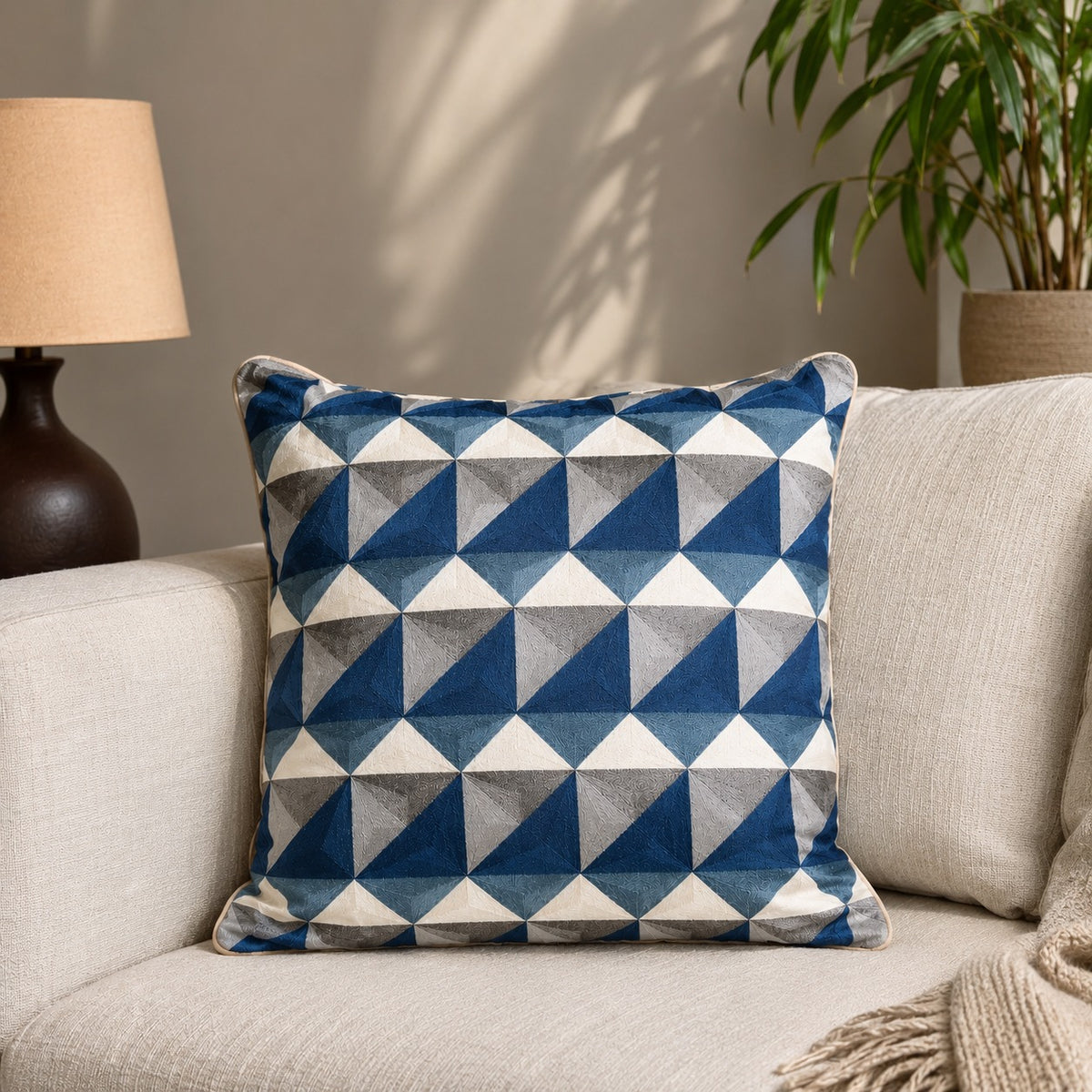 CUSHION