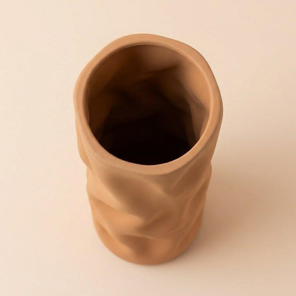 CERAMIC VASE