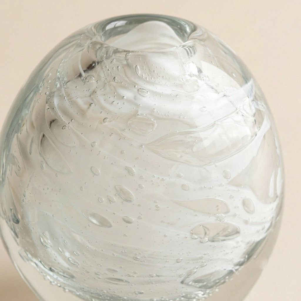 Glass vase