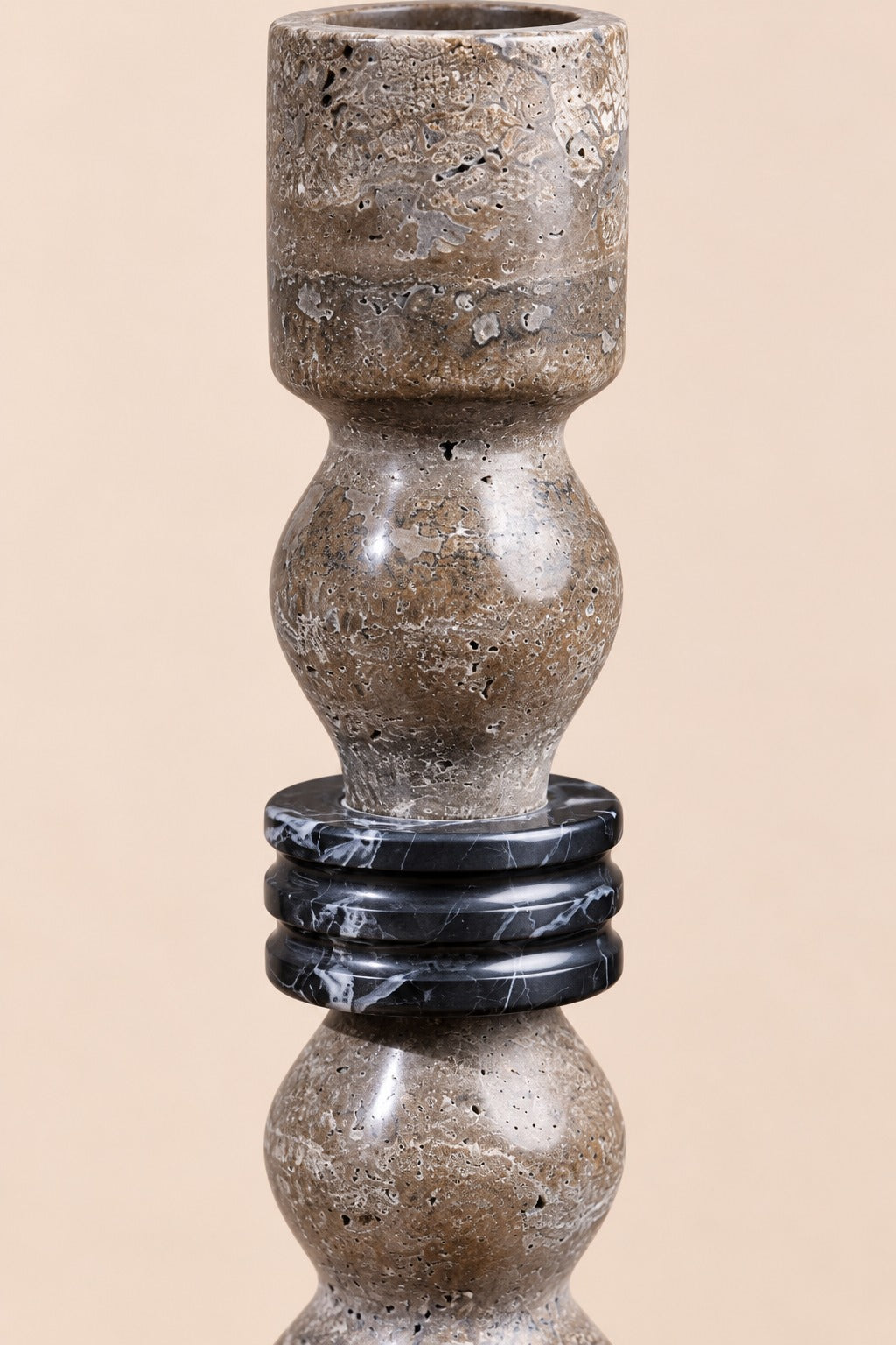 Stone String Candlestick Gray